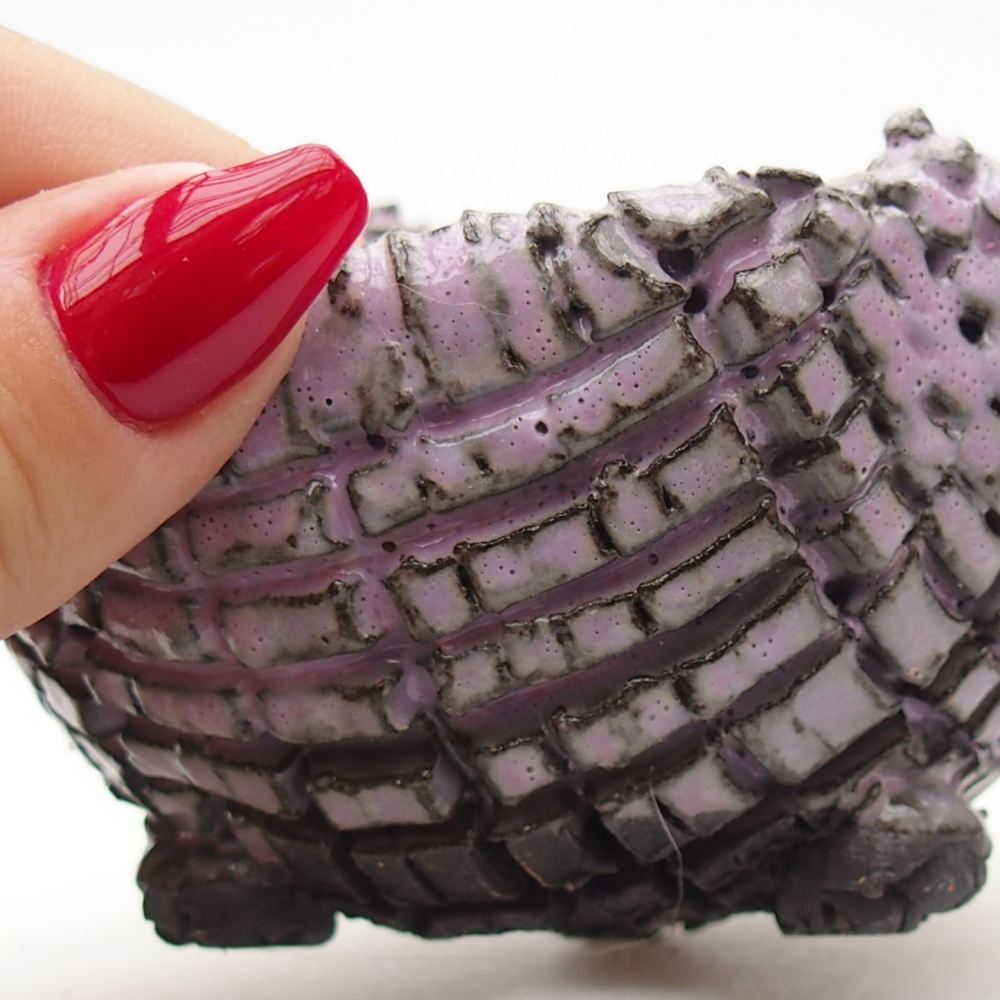 Ceramic Shell 9 x 8 x 6,5 cm , colour purple