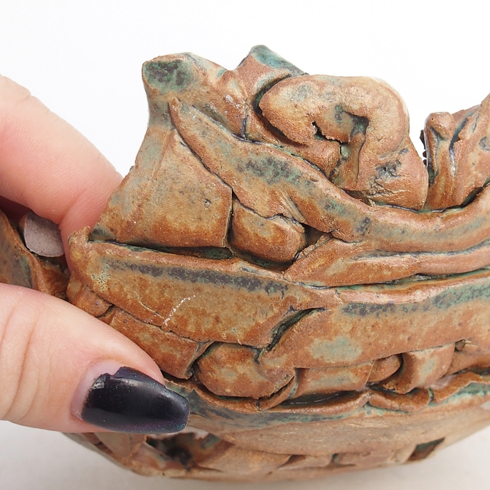 Ceramic shell 14 x 14 x 6,5 cm , colour green