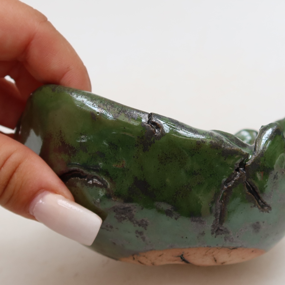Ceramic Shell  11.5 x 10.5 x 7 cm, green