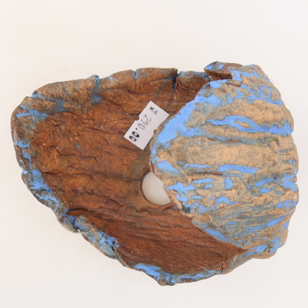 Ceramic Shell  11 x 10 x 11.5 cm, blue