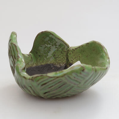Ceramic shell 8.5 x 8 x 4.5 cm, color green - 1