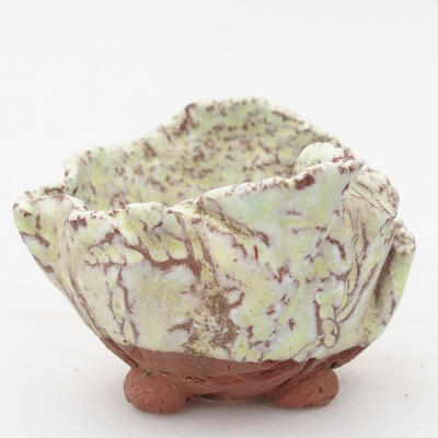Ceramic shell 6 x 5 x 5 cm, color green and white - 1