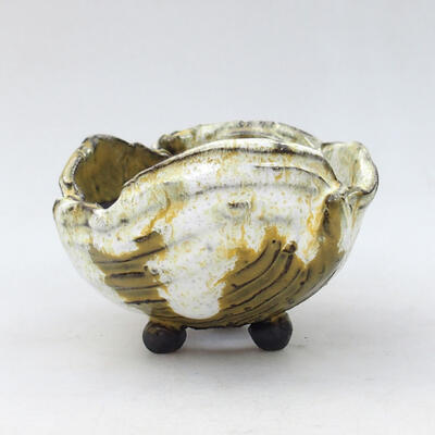 Ceramic Shell 9 x 8 x 6.5 cm, color yellow-white - 1