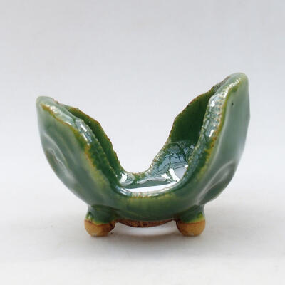 Ceramic Shell 9 x 8 x 7 cm, color green - 1