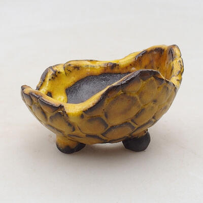 Ceramic shell 7.5 x 7.5 x 5 cm, yellow color - 1