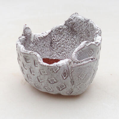 Ceramic shell 7 x 6.5 x 6.5 cm, white color - 1